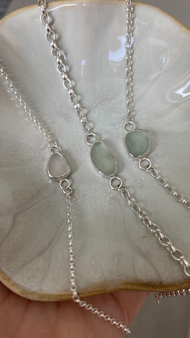 Sea glass bracelet - Silver